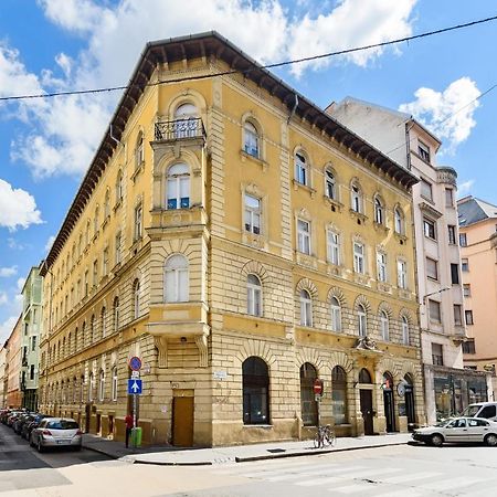 Spacious & Serene Downtown Home With Free Parking Βουδαπέστη Εξωτερικό φωτογραφία