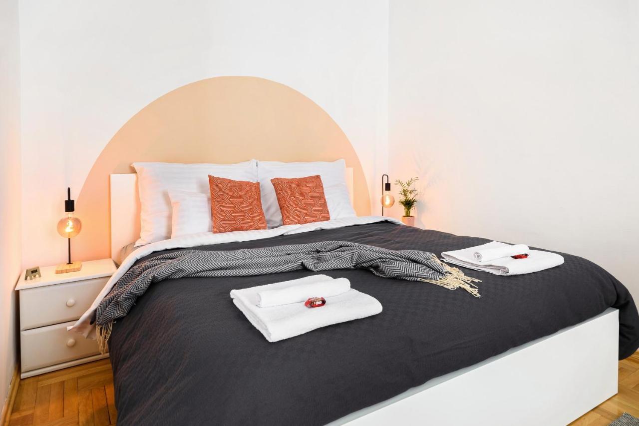 Spacious & Serene Downtown Home With Free Parking Βουδαπέστη Εξωτερικό φωτογραφία